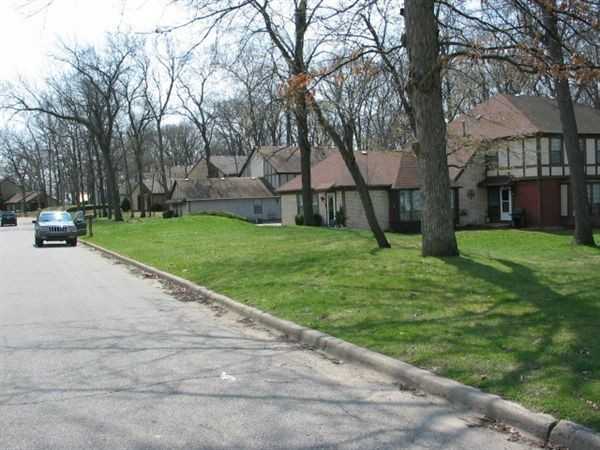 Timbercreek Townhouses LLC - Photo 2 of 32