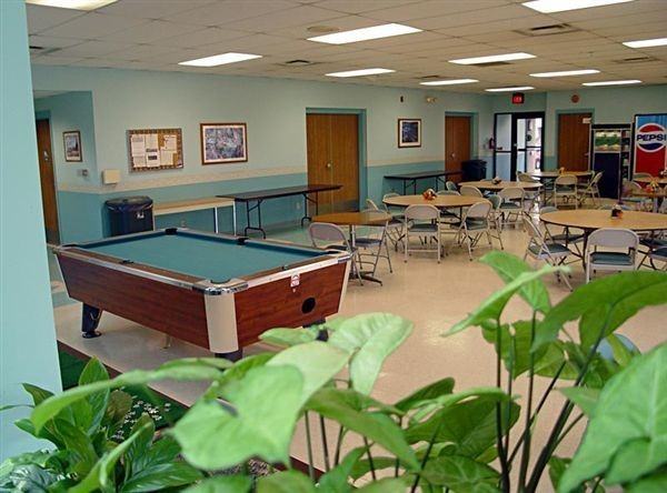 Lincoln Park Tower - Photo 3 of 8