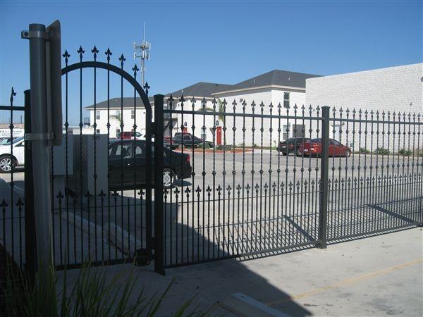 515 Stoneridge Apartments - Photo 2 of 12