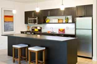 5512 S. Hyde Park Boulevard - Photo 1 of 1