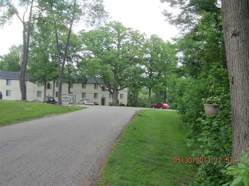 Lakeshore Hilltop Apartments - Photo 3 of 12