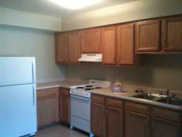 Mentone Garden Court Apartments - Photo 3 of 5