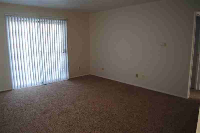 1231 Spinning Rd - Photo 2 of 6