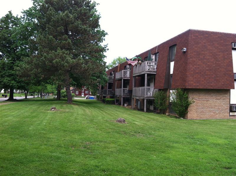 Watersedge landing - Photo 2 of 11