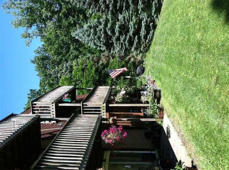 Watersedge landing - Photo 3 of 11