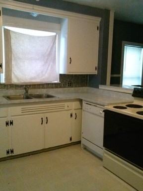 733 Broadway - Photo 2 of 9