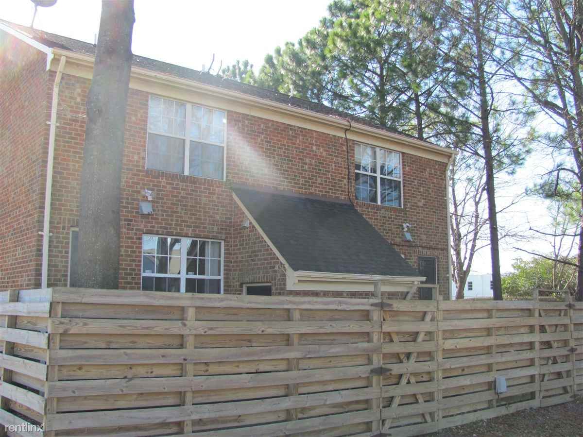 The Townhomes of Doolittle Apartments 111 Ransone St, Hampton, VA
