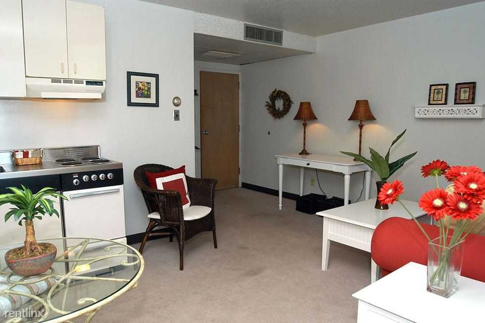 Gateway Park Apartments - Photo 3 of 8