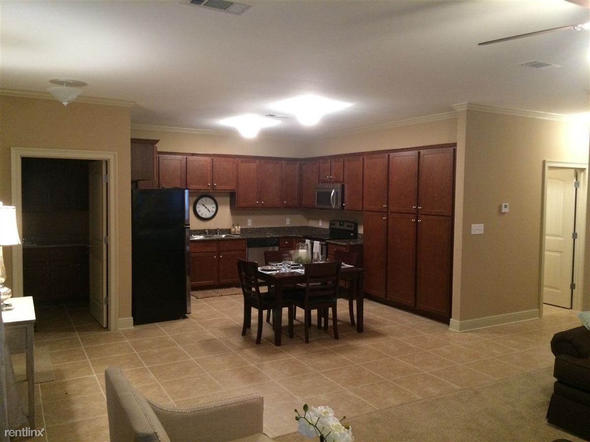 Plaza 28 Townhouses - Photo 3 of 7