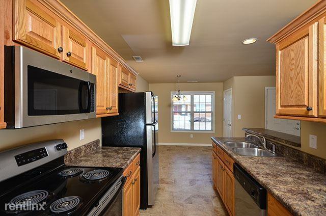 Village Park Apts - Photo 2 of 10