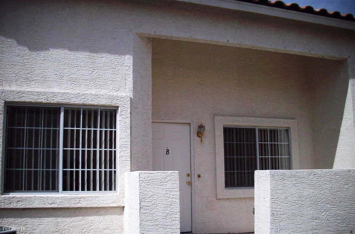 Stonegate Townhomes - Photo 2 of 6