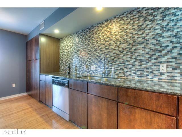 2200 Dickson Dr - Photo 2 of 9