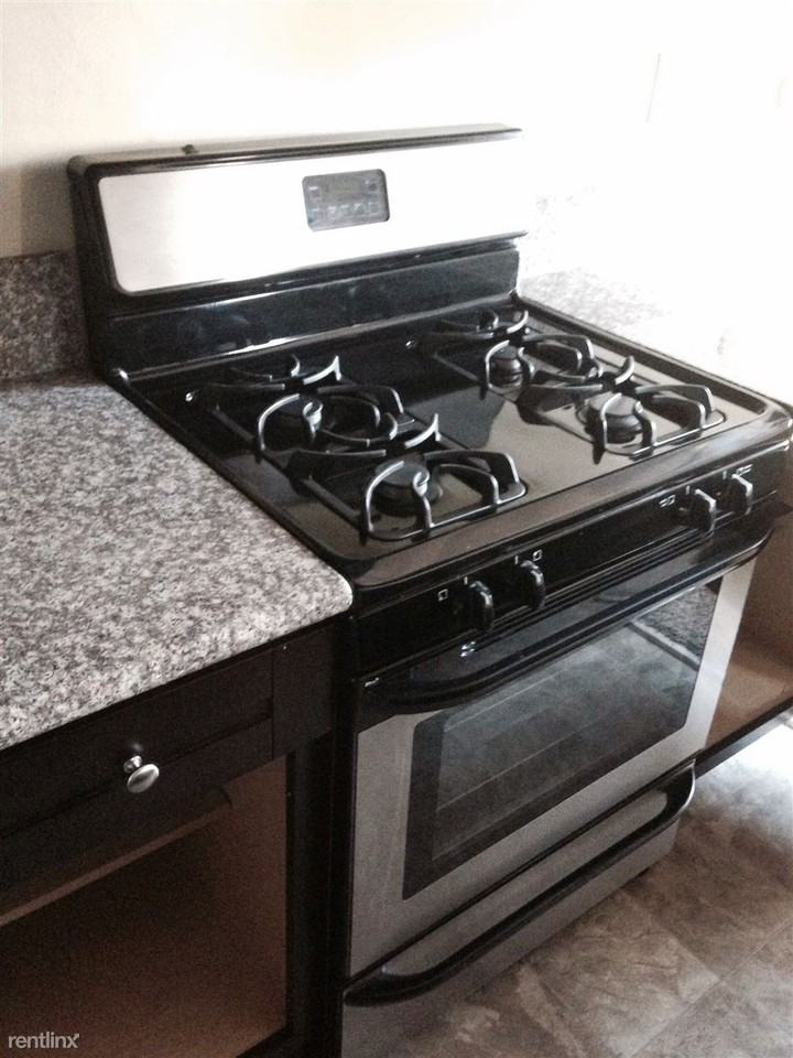 5432 Franklin Ave - Photo 3 of 5