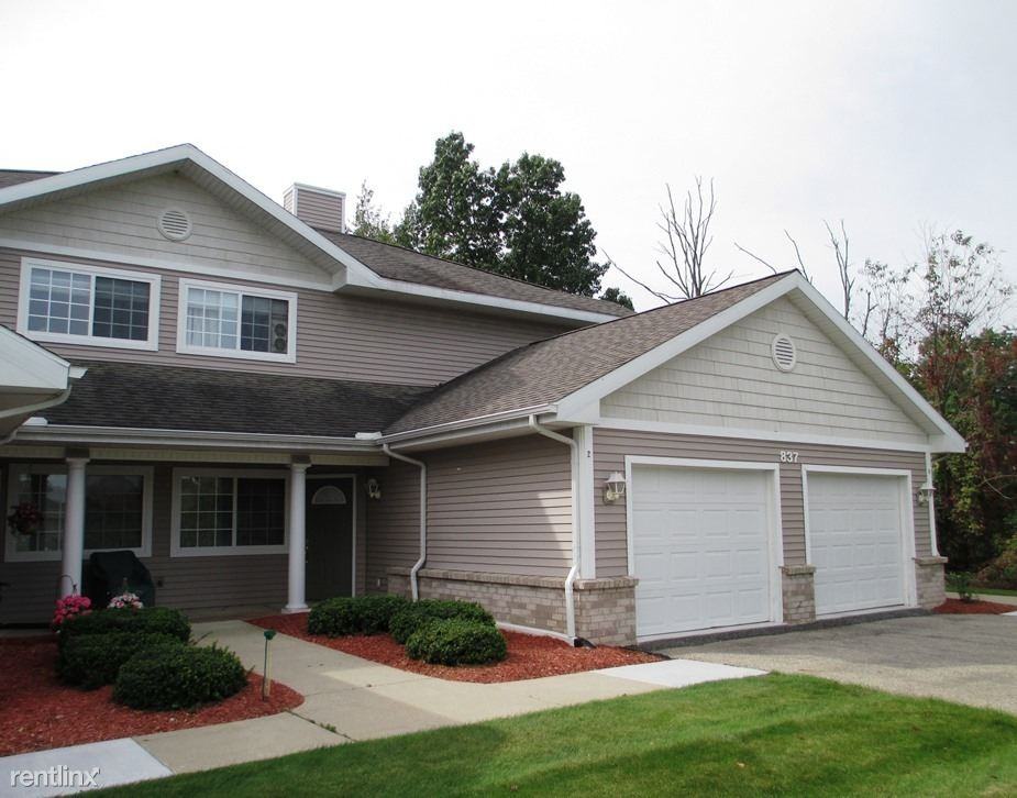 Edgewater Apartments - Photo 3 of 8