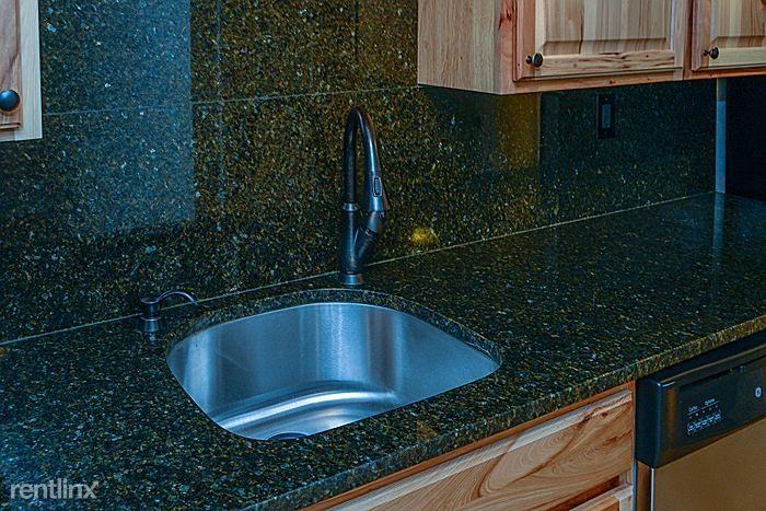 Vela on Pearl - Photo 3 of 23