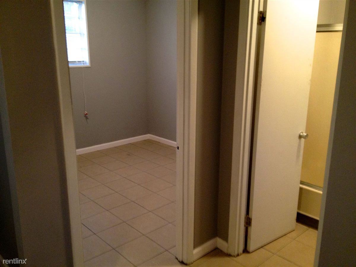 Courtyard Cottages - Photo 3 of 5