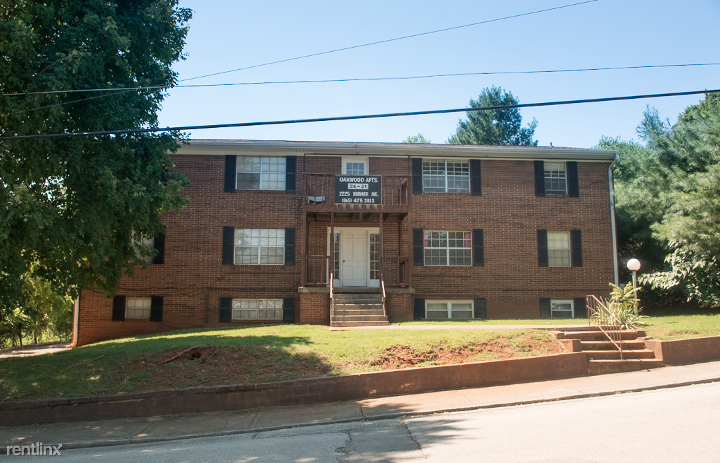 Oakwood Apartments - Photo 2 of 4