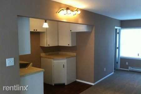 Evergreen Apartments - Photo 3 of 3