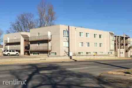 Weatherwood Apartments 2045 SW MacVicar Ave, Topeka, KS 66604 Zumper