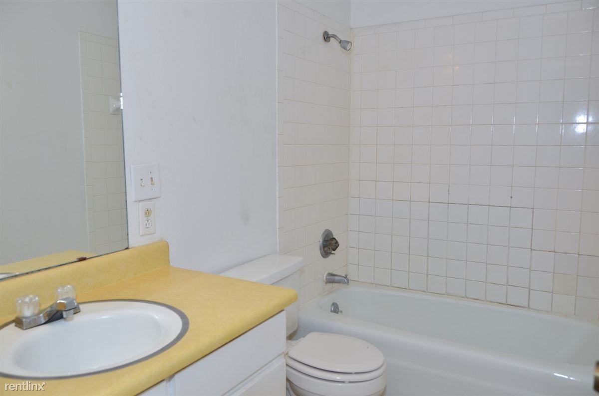 Jasmine Apts - Photo 3 of 6