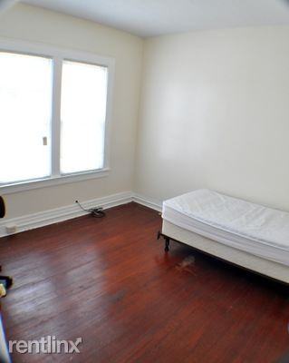 1322 Madison St - Photo 2 of 4