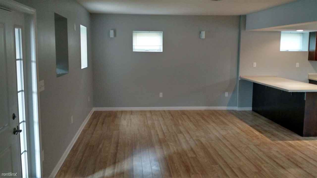 180 Lincoln Dr - Photo 2 of 10