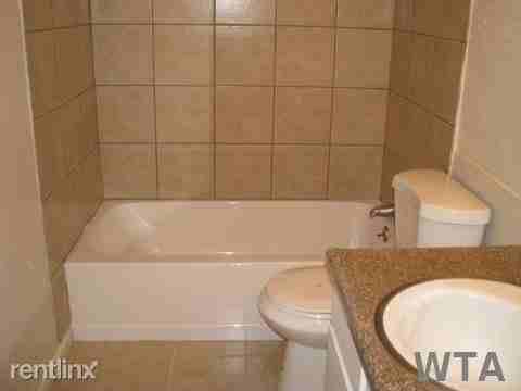 423 Vance Jackson Rd - Photo 3 of 7