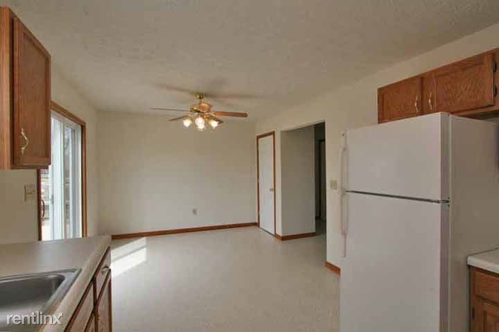 7654 Stonebridge Golf Dr - Photo 2 of 9