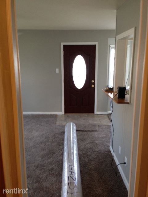 51149 Taylor St - Photo 3 of 6