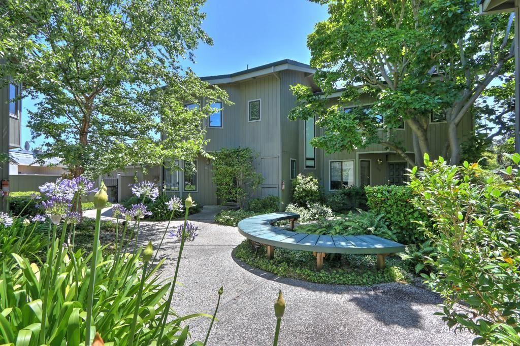 615 Middle Ave - Photo 3 of 49