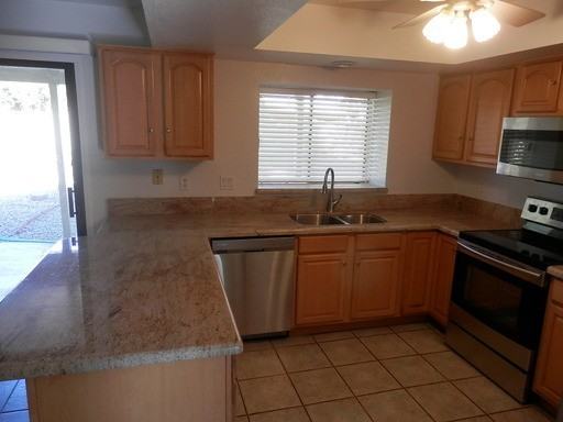 5708 E Marconi Ave - Photo 2 of 22