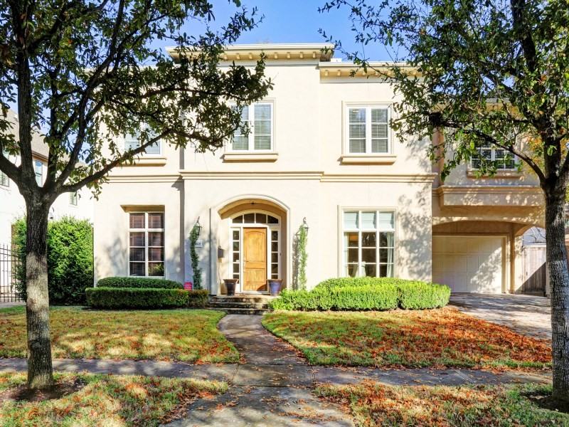 2628 Robinhood St - Photo 2 of 22