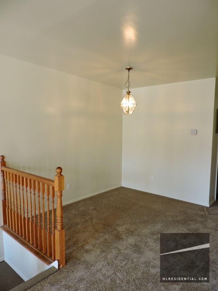 563 Lexington Avenue - Photo 3 of 12