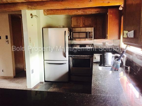 608 Lost Ln - Photo 2 of 12