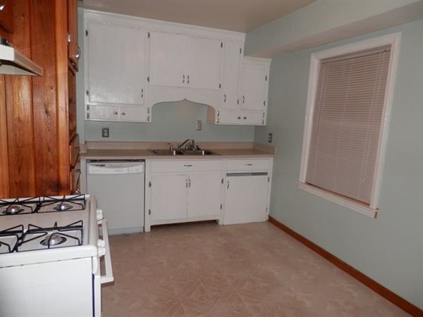 2660 Liberty Rd - Photo 3 of 12