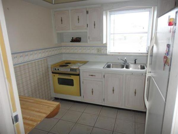 2527 Emory Dr W #G - Photo 2 of 8