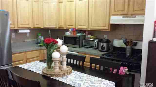 91-28 175th St - Photo 2 of 9