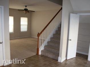 125 Cypress Point Dr - Photo 2 of 7