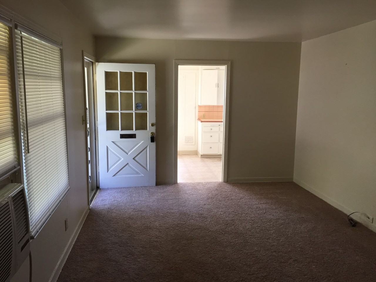 4601 65th St - Photo 2 of 8