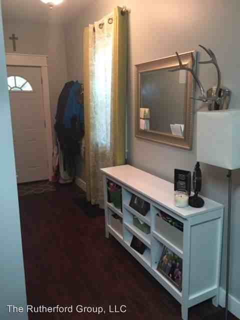 1015 Graham St - Photo 2 of 12