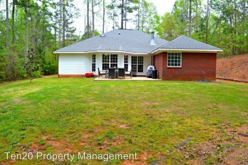 661 Shearwater Dr - Photo 2 of 10