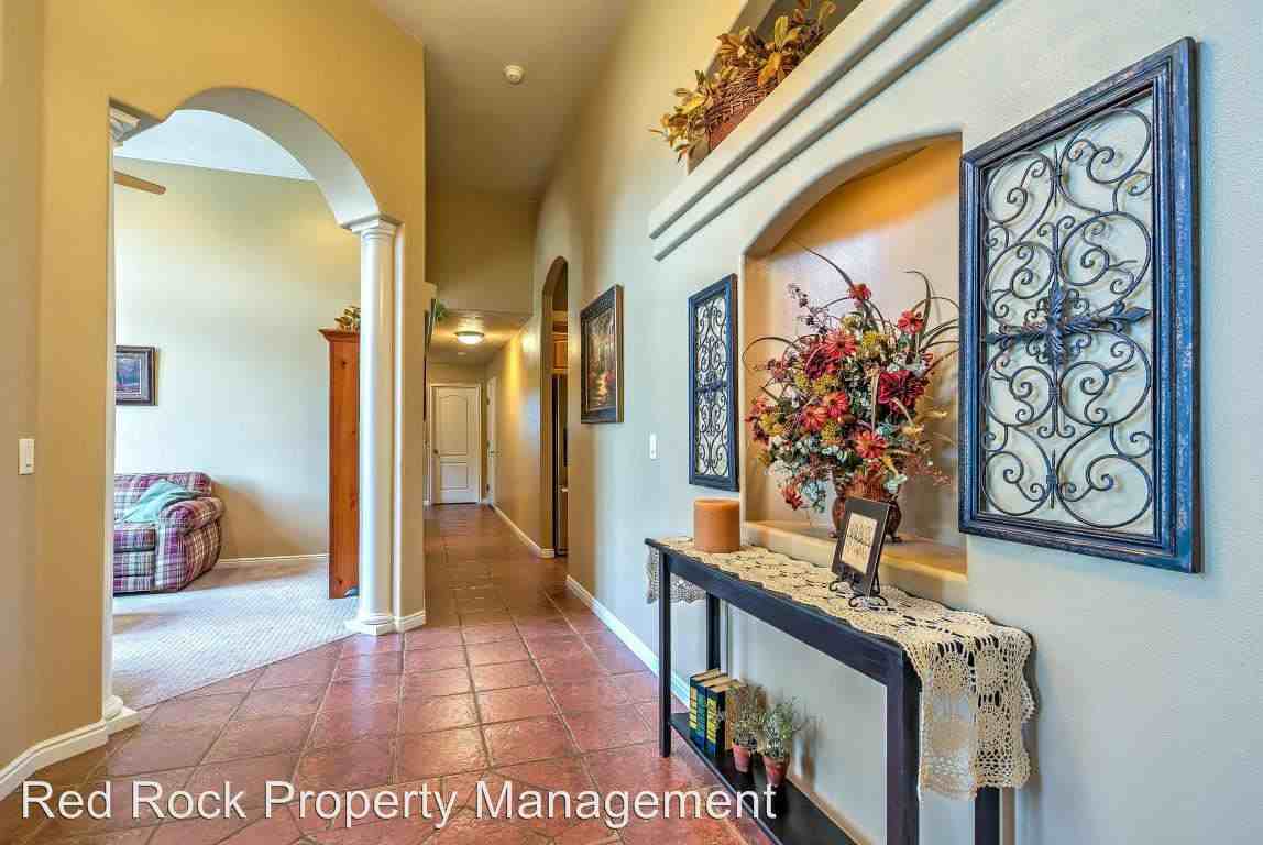 3747 Nicholas Dr - Photo 2 of 39