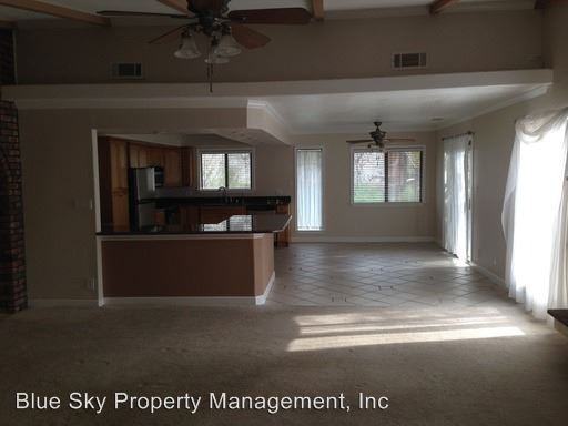 31772 Country Club Dr - Photo 3 of 20