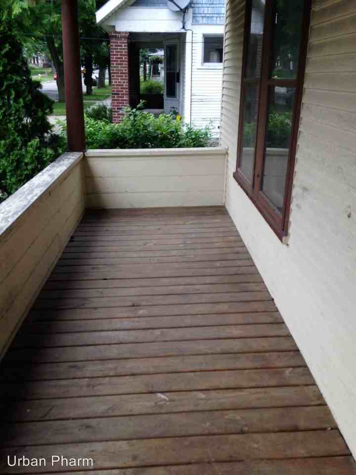 16 Arthur Ave NE - Photo 2 of 12