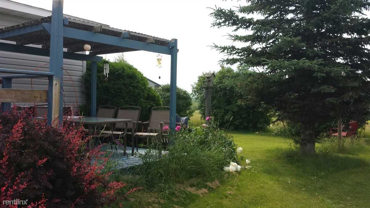 8968 E Berg Park Rd - Photo 2 of 11