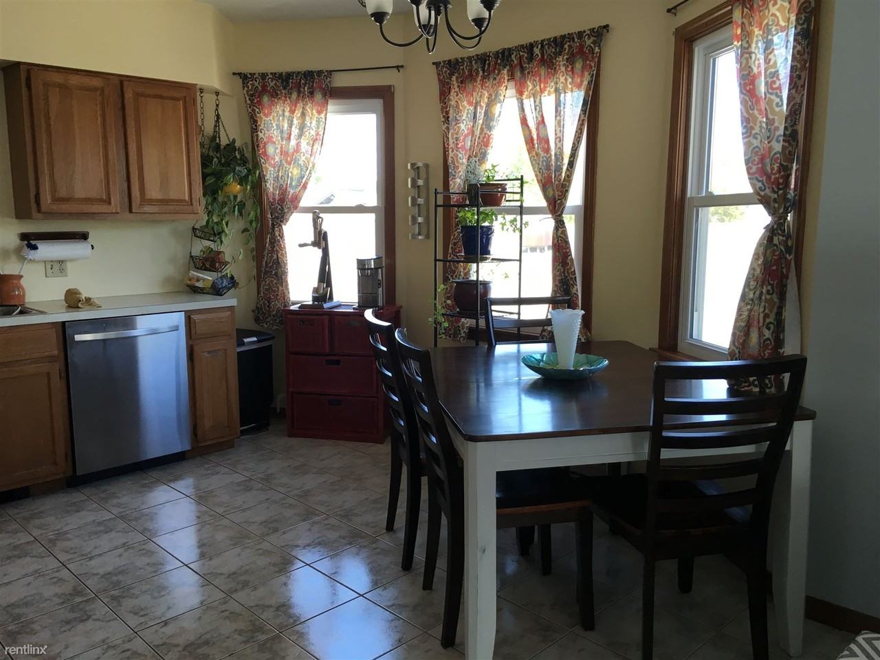 38 Narragansett Ave #A - Photo 2 of 10