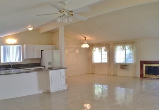 9516 Larrabee Ave - Photo 3 of 9