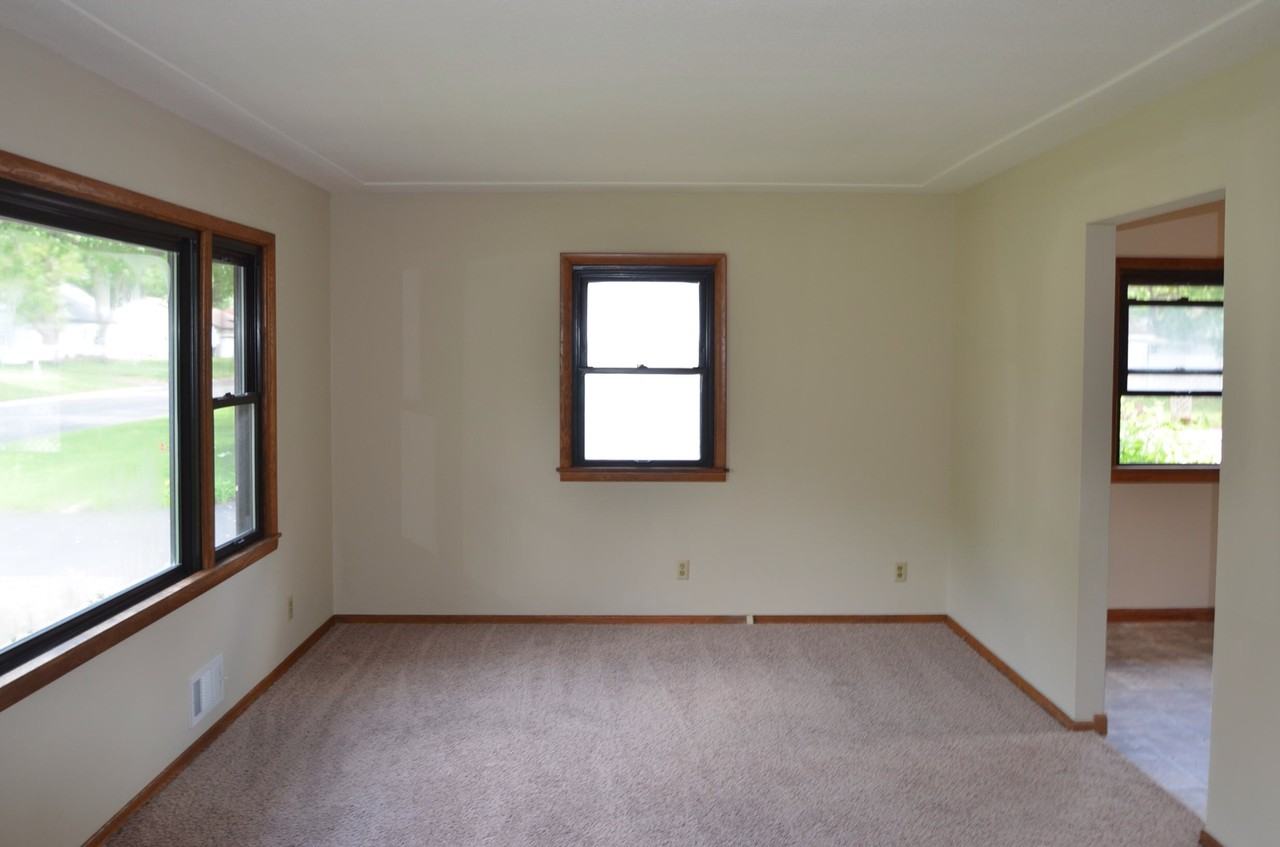 6680 Anoka St NE - Photo 3 of 9