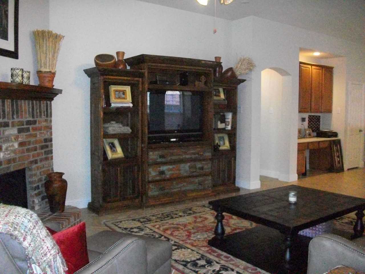 1151 Mission Lane - Photo 2 of 7