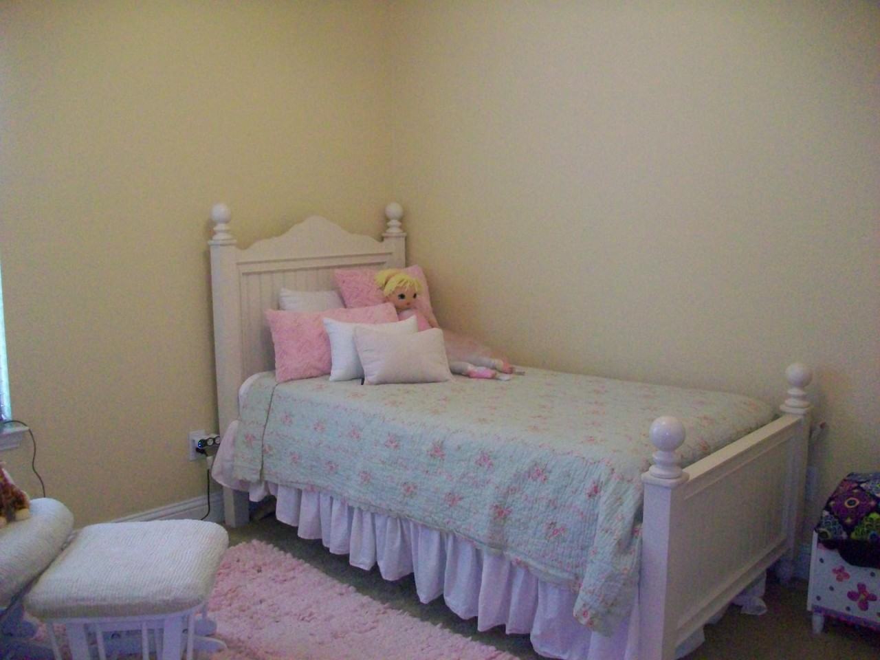 1151 Mission Lane - Photo 3 of 7